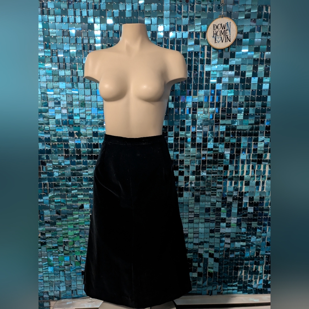 Black Velvet Pencil Skirt - Vintage